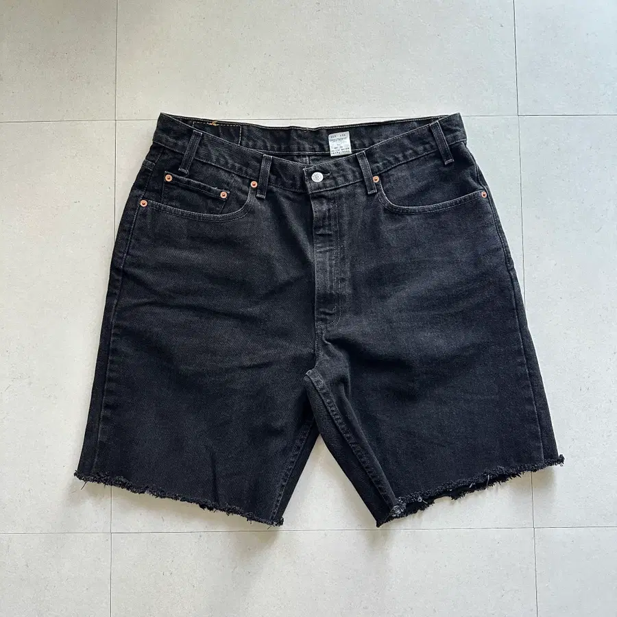 90s 리바이스 550 MADE IN USA 블랙 데님 버뮤다 반바지