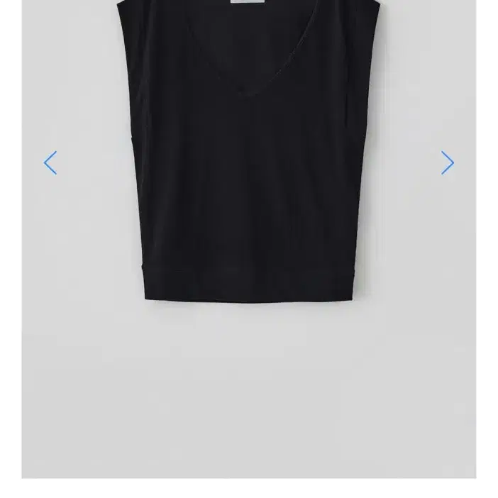 타낫 T/T Slink deep neck t-shirt (black)