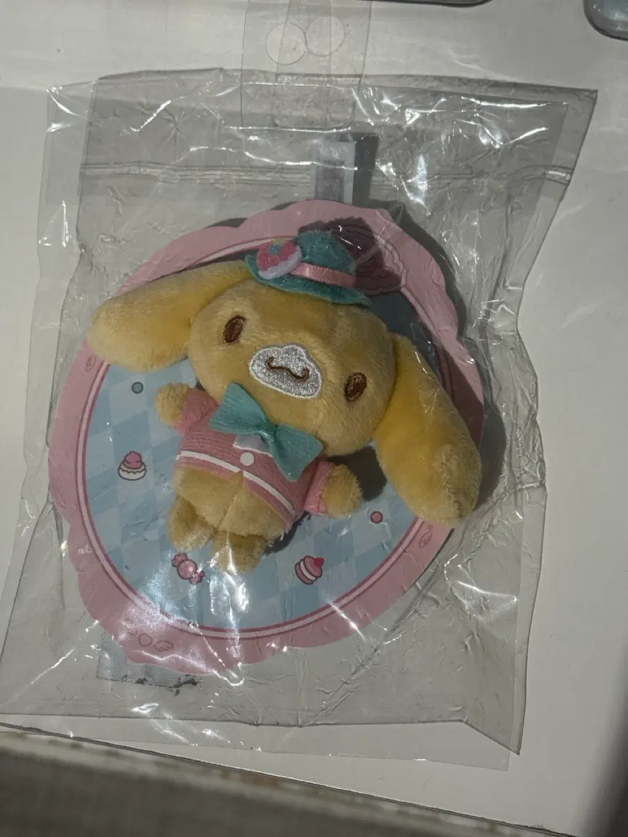 시나모롤 스위츠카페 카부치노 인형 뱃지 브로치 산리오 스위트카페