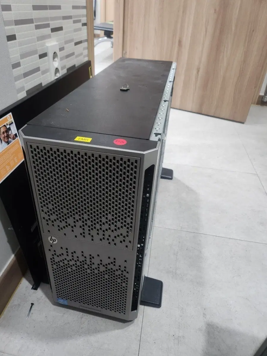 HP 프로라이언트 타워형 서버