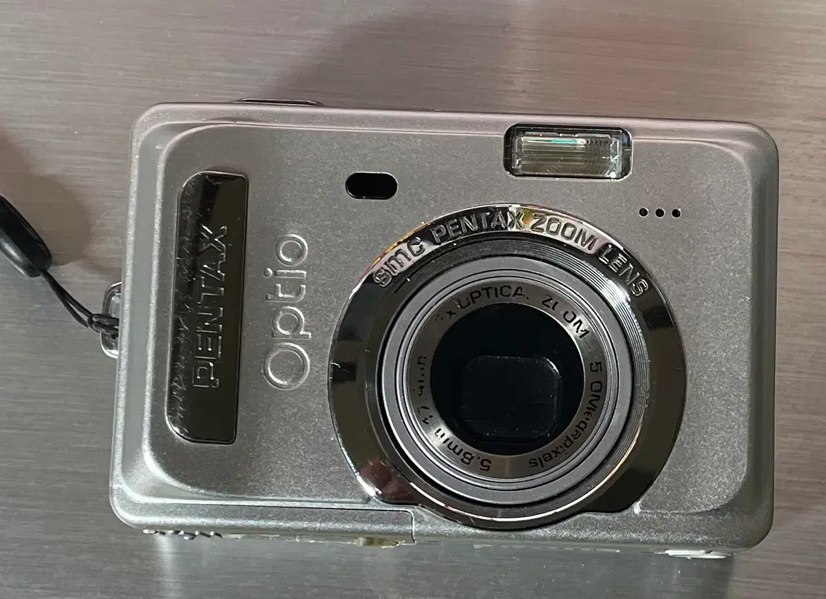 디카 펜탁스 s55 입니다