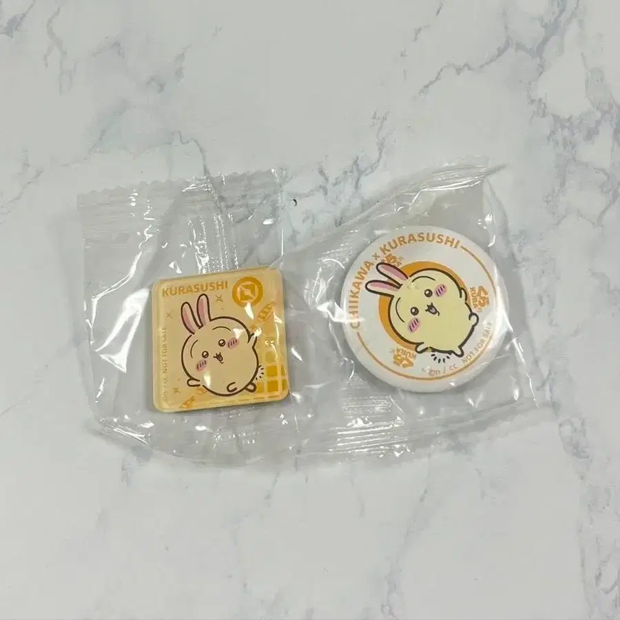 2주 내 출고) 치이카와 쿠라스시 콜라보 우사기 뱃지,마그넷 세트