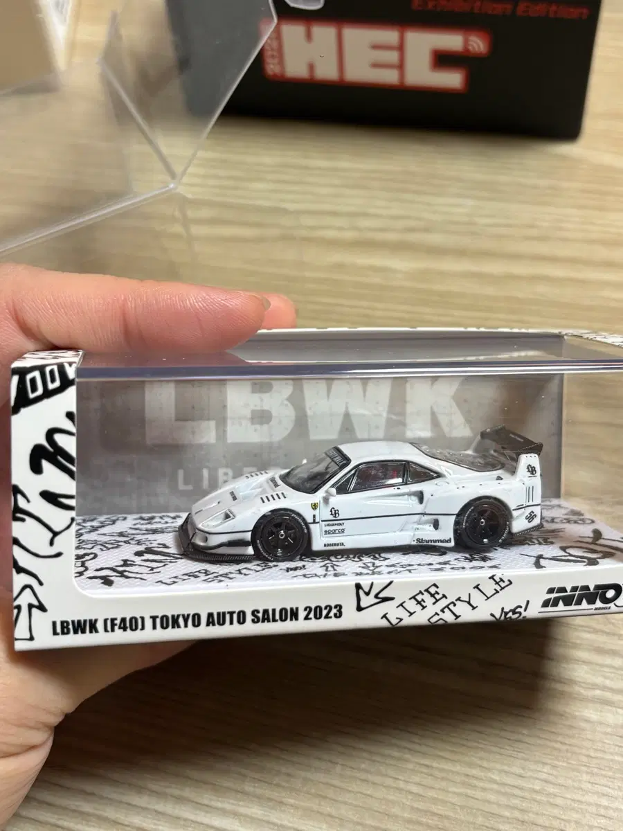 ์ด๋
ธ64 F40 LBWK WHITE
