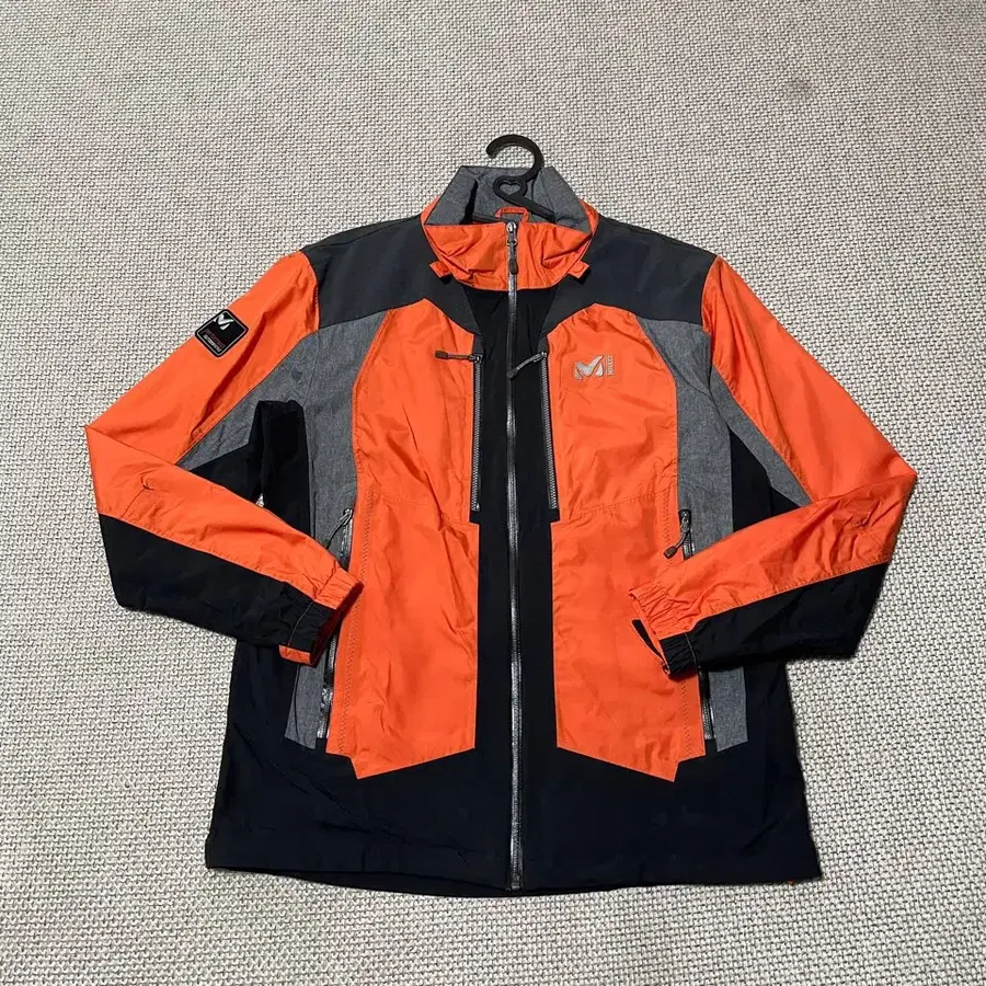 XL 밀레 등산 바람막이 A0909