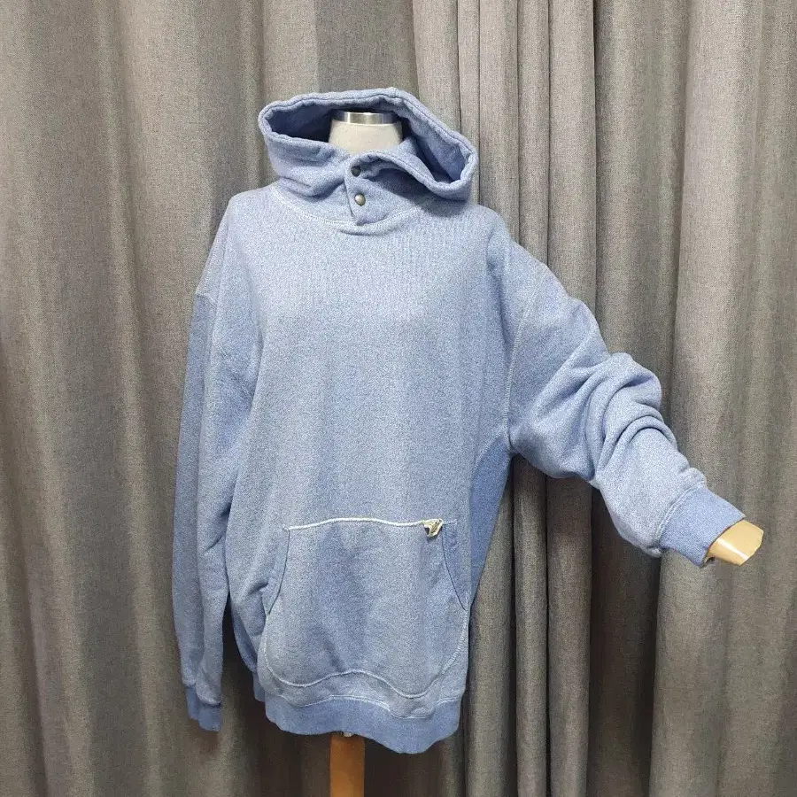 XL예쓰아이씨 후드티