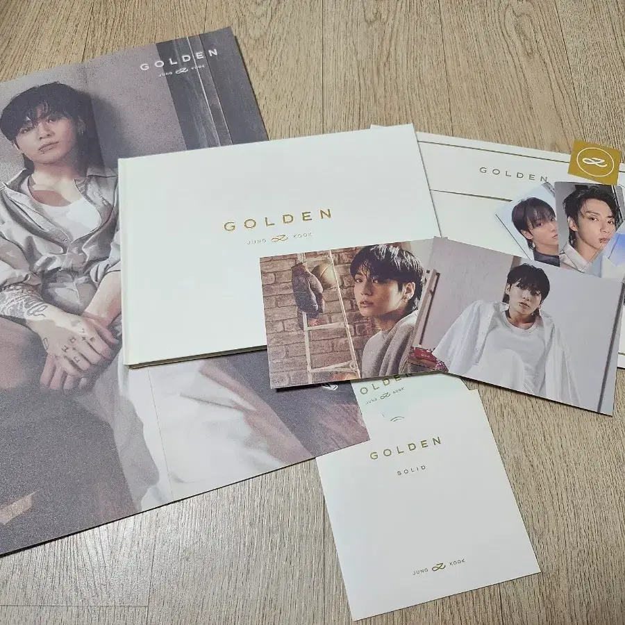 정국 GOLDEN 앨범 포토북 포카 포함