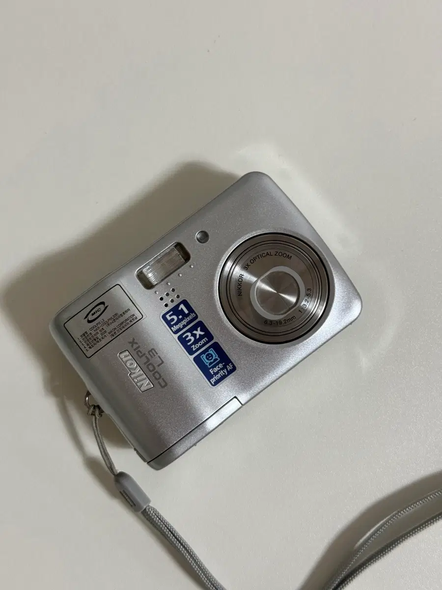 니콘 쿨픽스 L3 실버 510만 화소 3배 광학줌 카메라