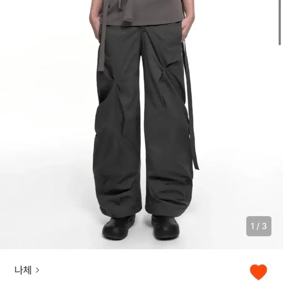 나체 dlistorted draping pants(unisex)_차콜_2