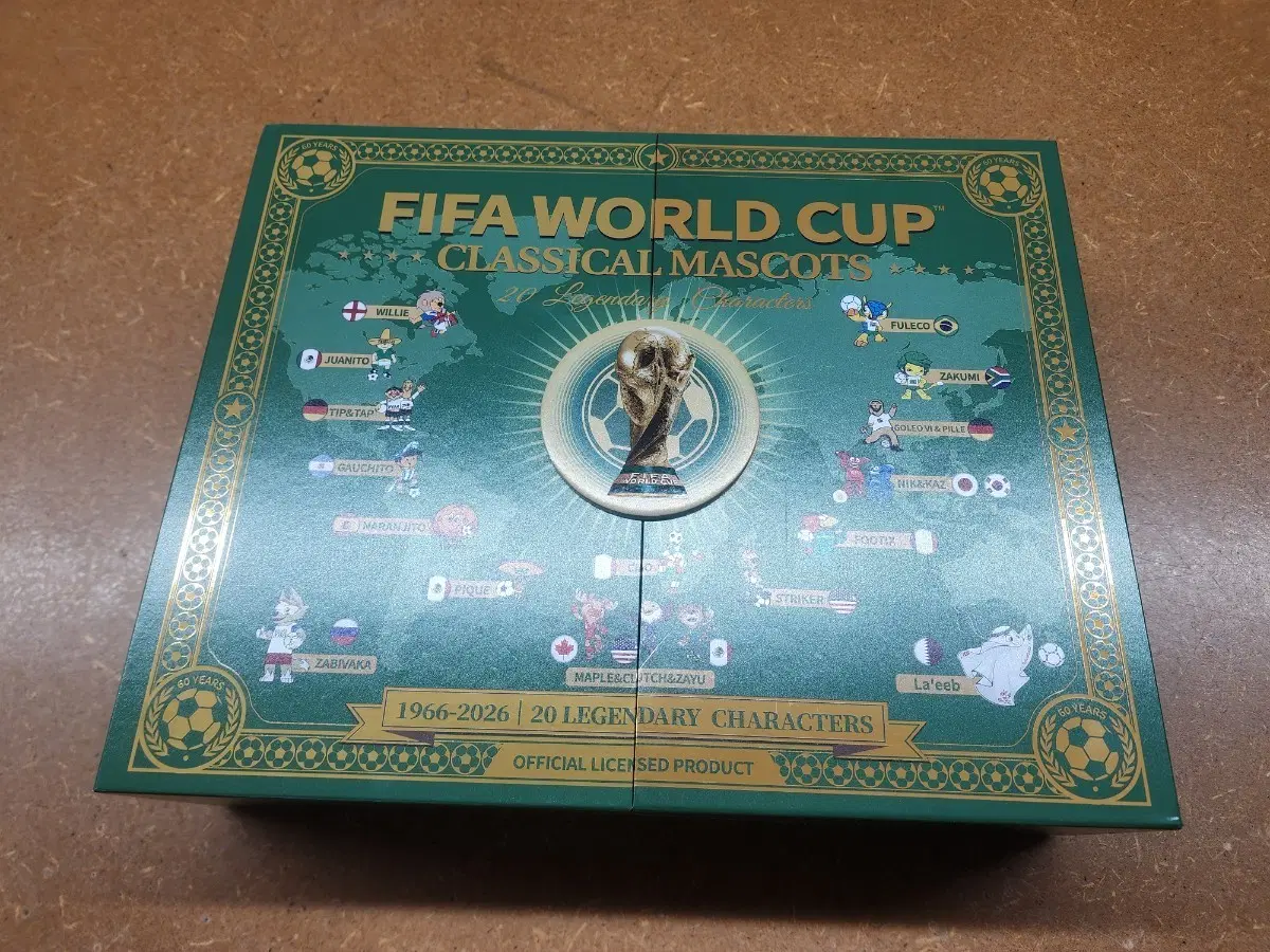 FIFA 월드컵 클래식 마스코트 20 레전드 캐릭터 박스