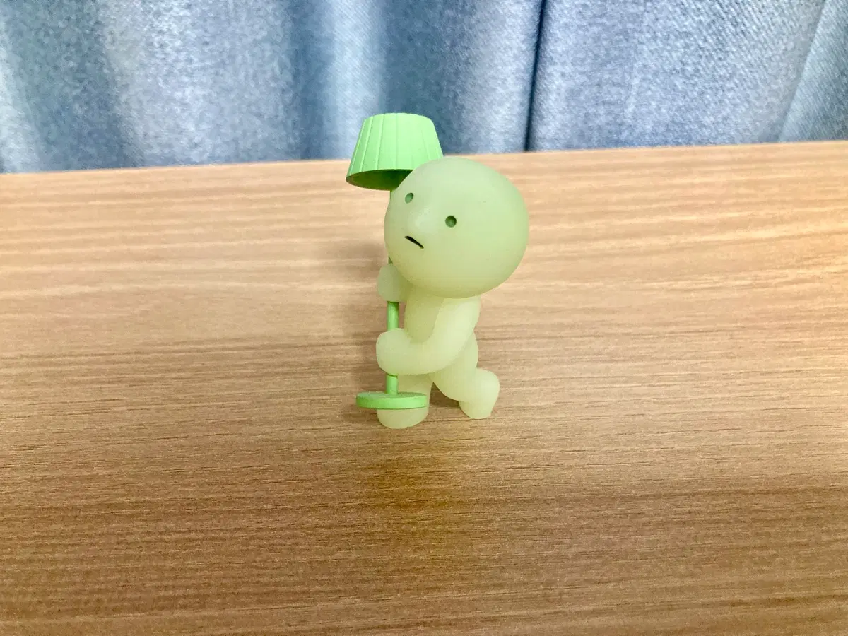 스미스키 야광피규어 판매