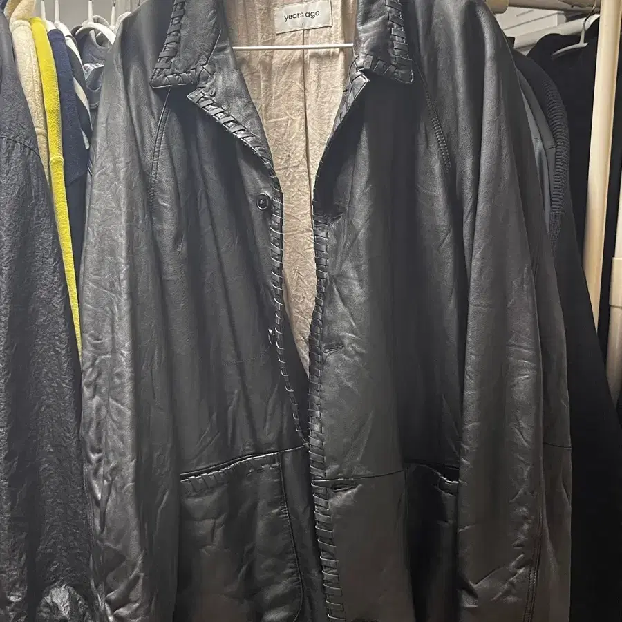 이얼즈어고 WHIP STITCH LEATHER JACKET