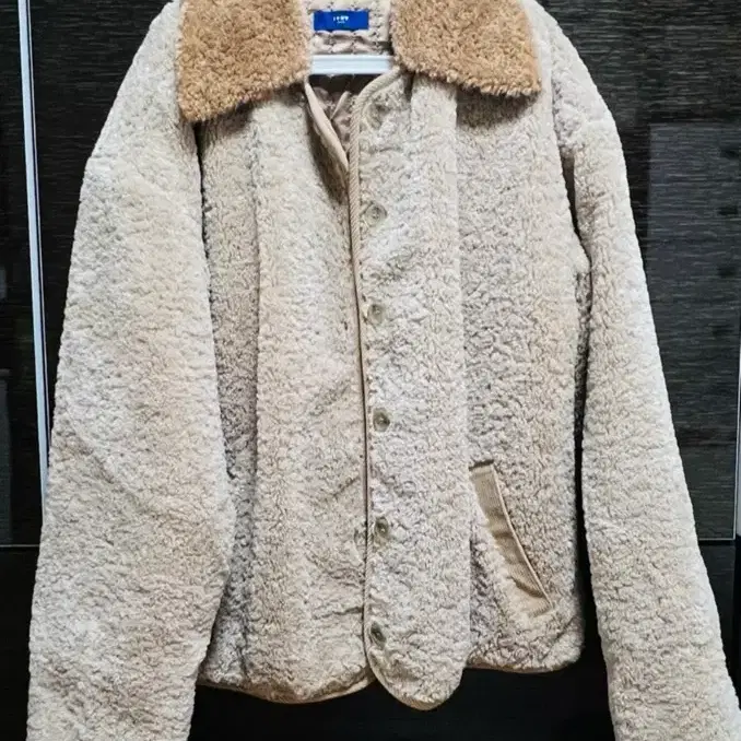 (아이토브서울)에코퍼 덤블 자켓