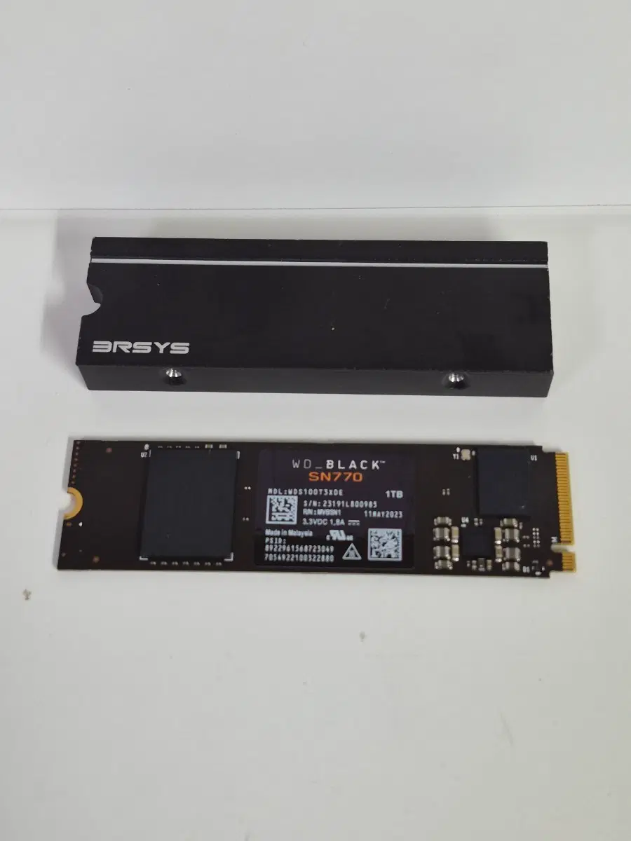 WD_BLACK SN770 1TB NVMe SSD + 방열판