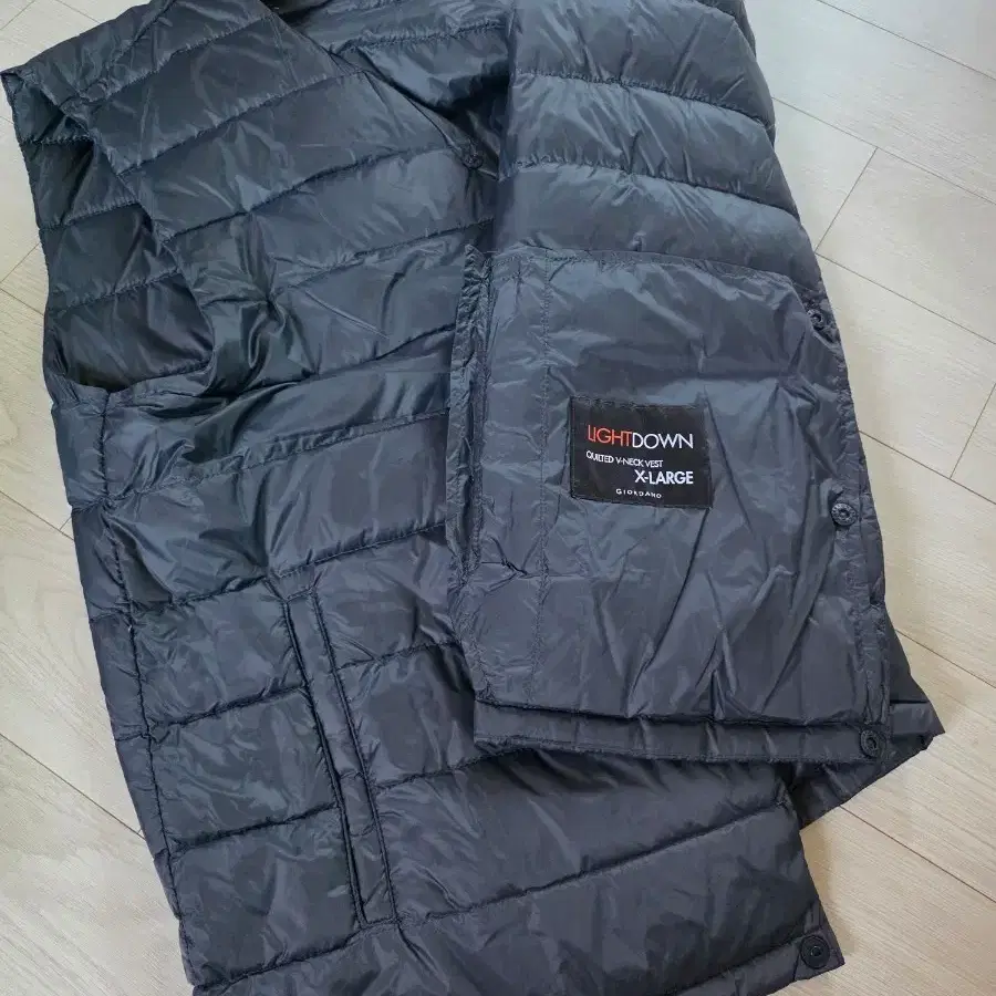 지오다노 구스다운 패딩조끼 XL