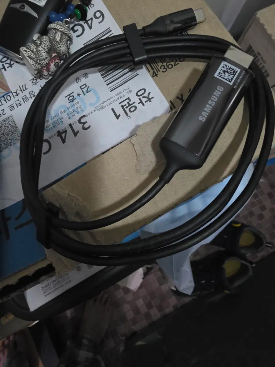 삼성 USB-C to HDMI 어댑터