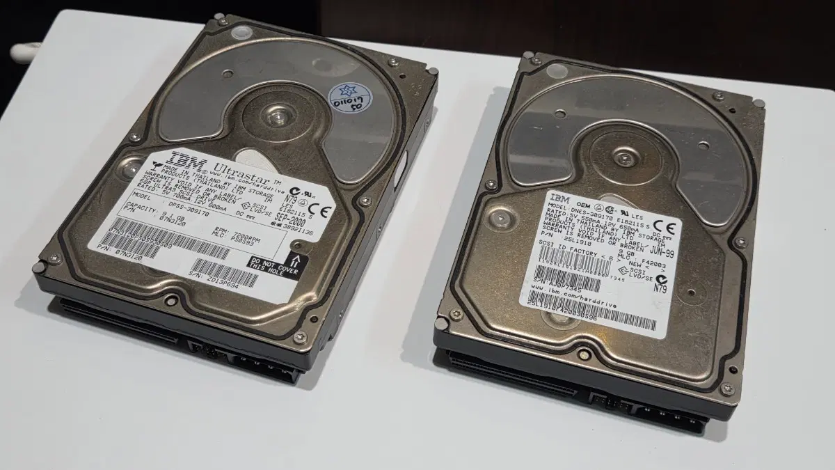 컴퓨터용 구형 스카시 하드 9G 68핀 scsi hdd 2개