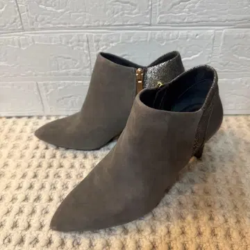 [ROCKPORT] 새상품 부티 그레이 스웨이드 24cm