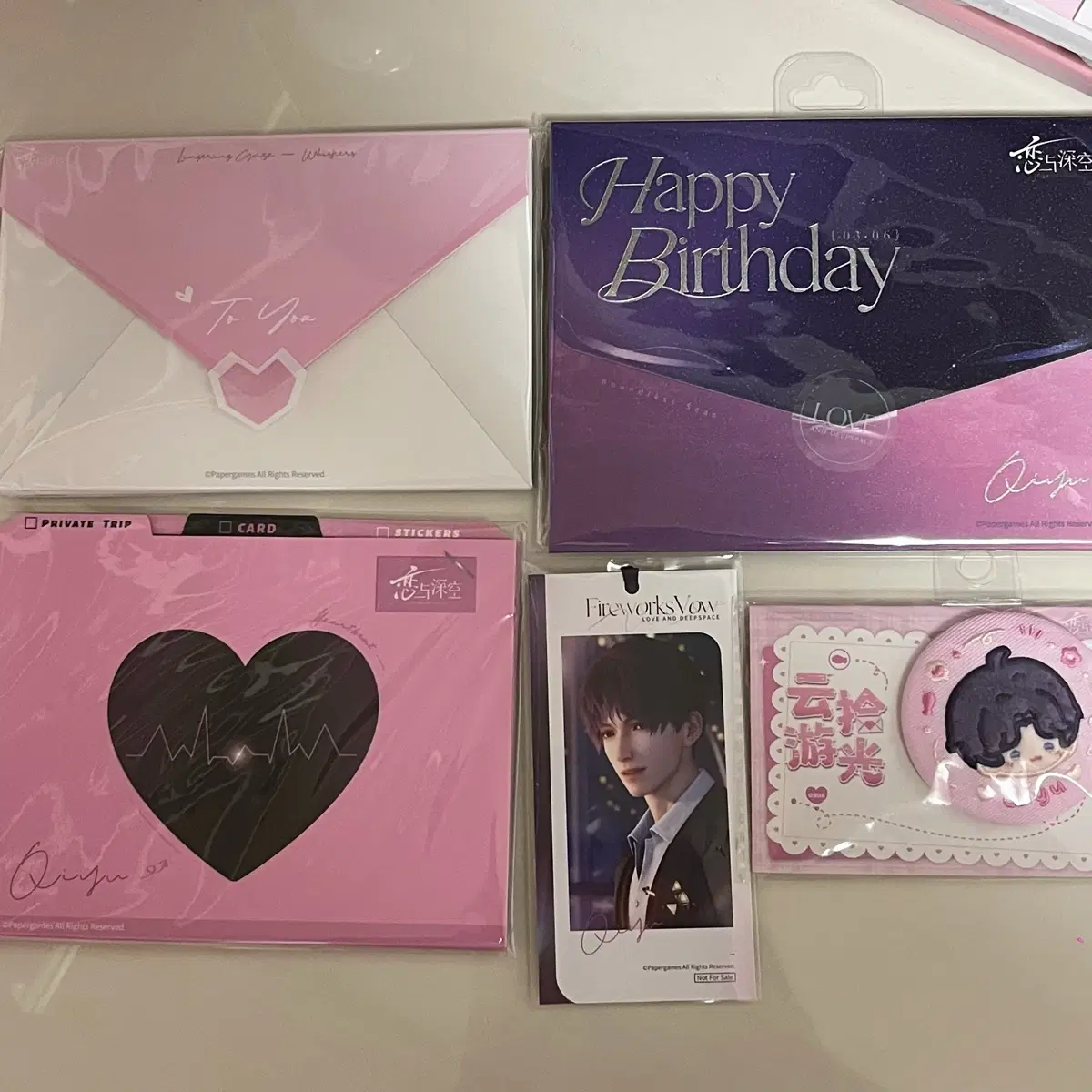 러브앤딥스페이스 럽딥 기욱 생일 운동 일상 포카 포토카드 책갈피 캔뱃지