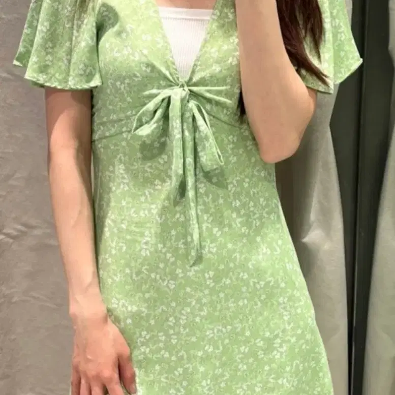 자라 리본 그린 원피스