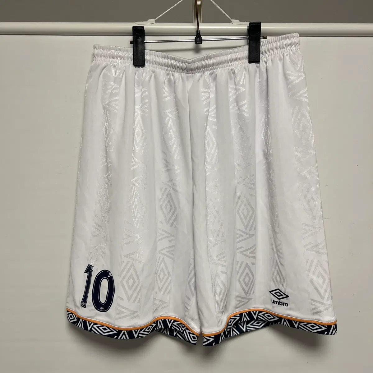 [정품/3XL] 엄브로 올드스쿨 10번 축구 화이트 반바지 숏팬츠