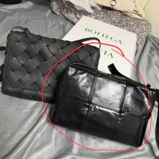 보테가베네타 아르코 카메라백