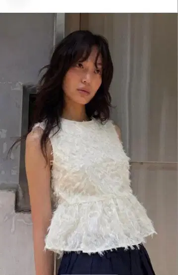 ZARA 프린지 페플럼 블라우스 XS 화이트