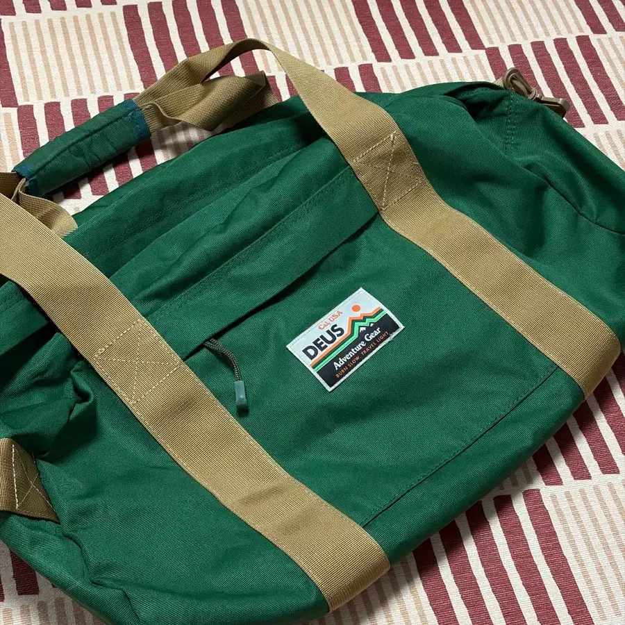 데우스 더플백 LAYOVER DUFFLE TREK GREEN