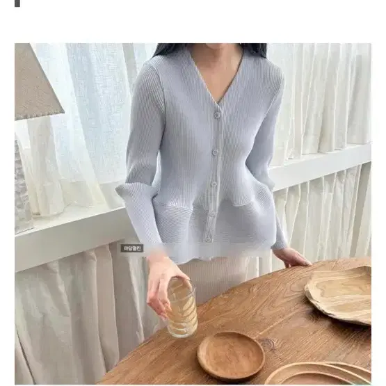 플리츠 볼륨 가디건 스카이블루