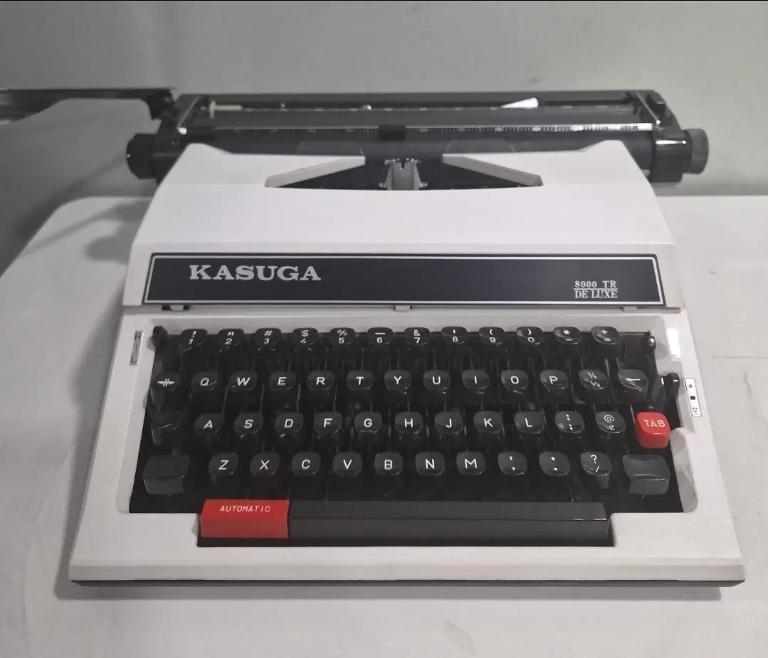 KASUGA 8000 TR DELUXE 영문 타자기 (케이스/설명서 포함, 즉시 사용 가능)