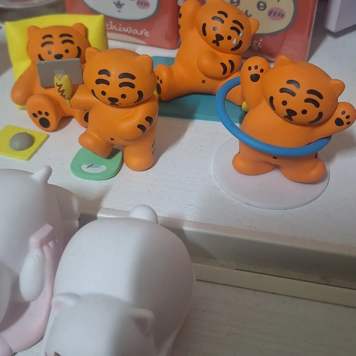 무직 타이거 피규어 4종 세트