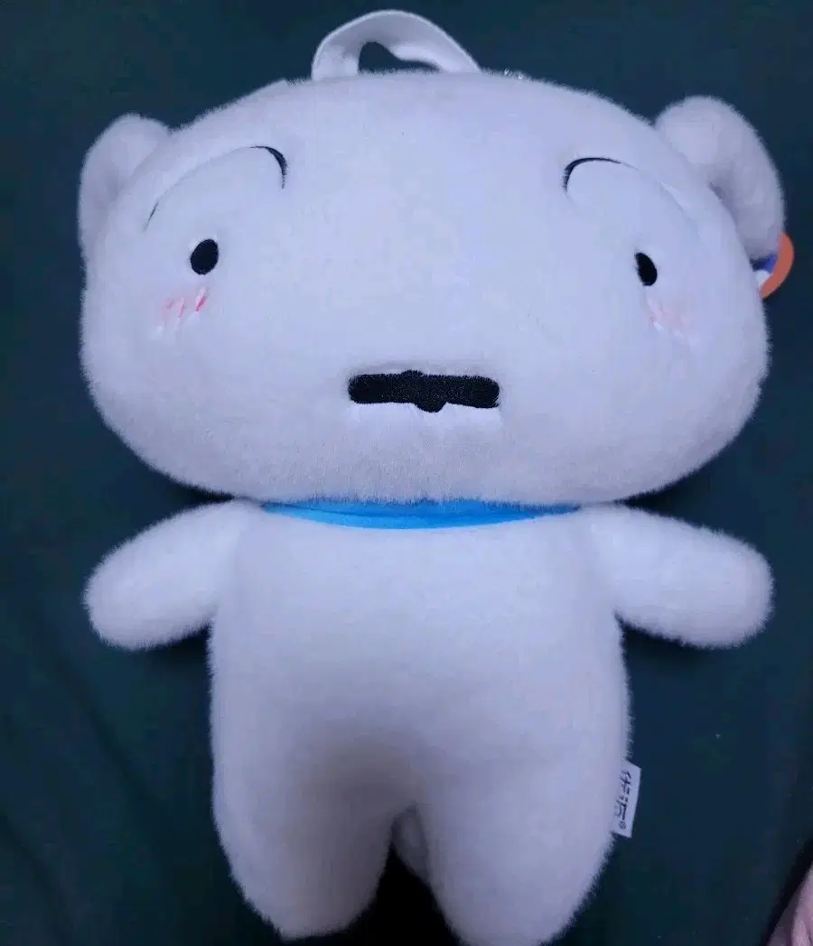 흰둥이 인형 백팩 판매합니다.