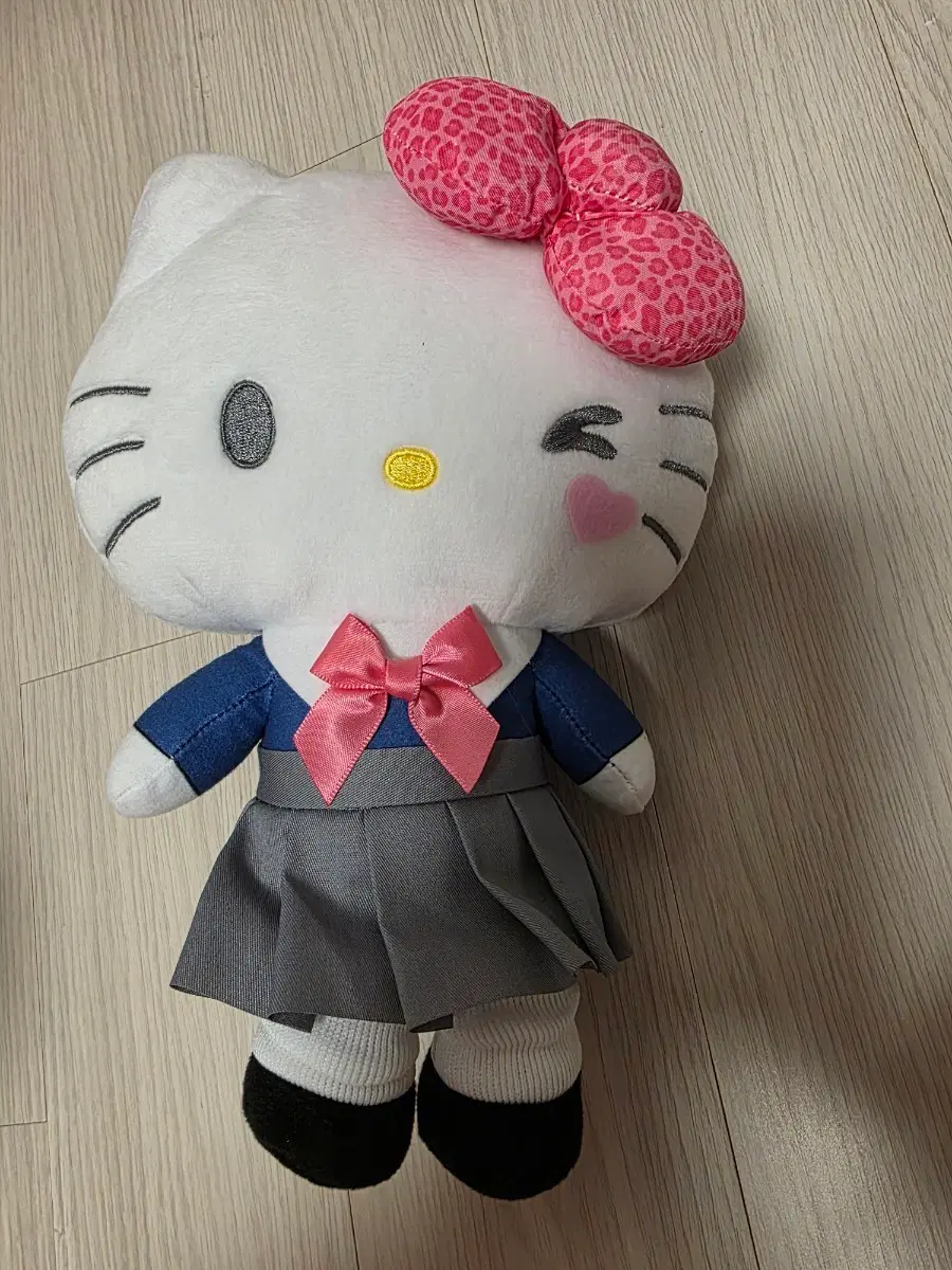 호피리본 교복키티 정품