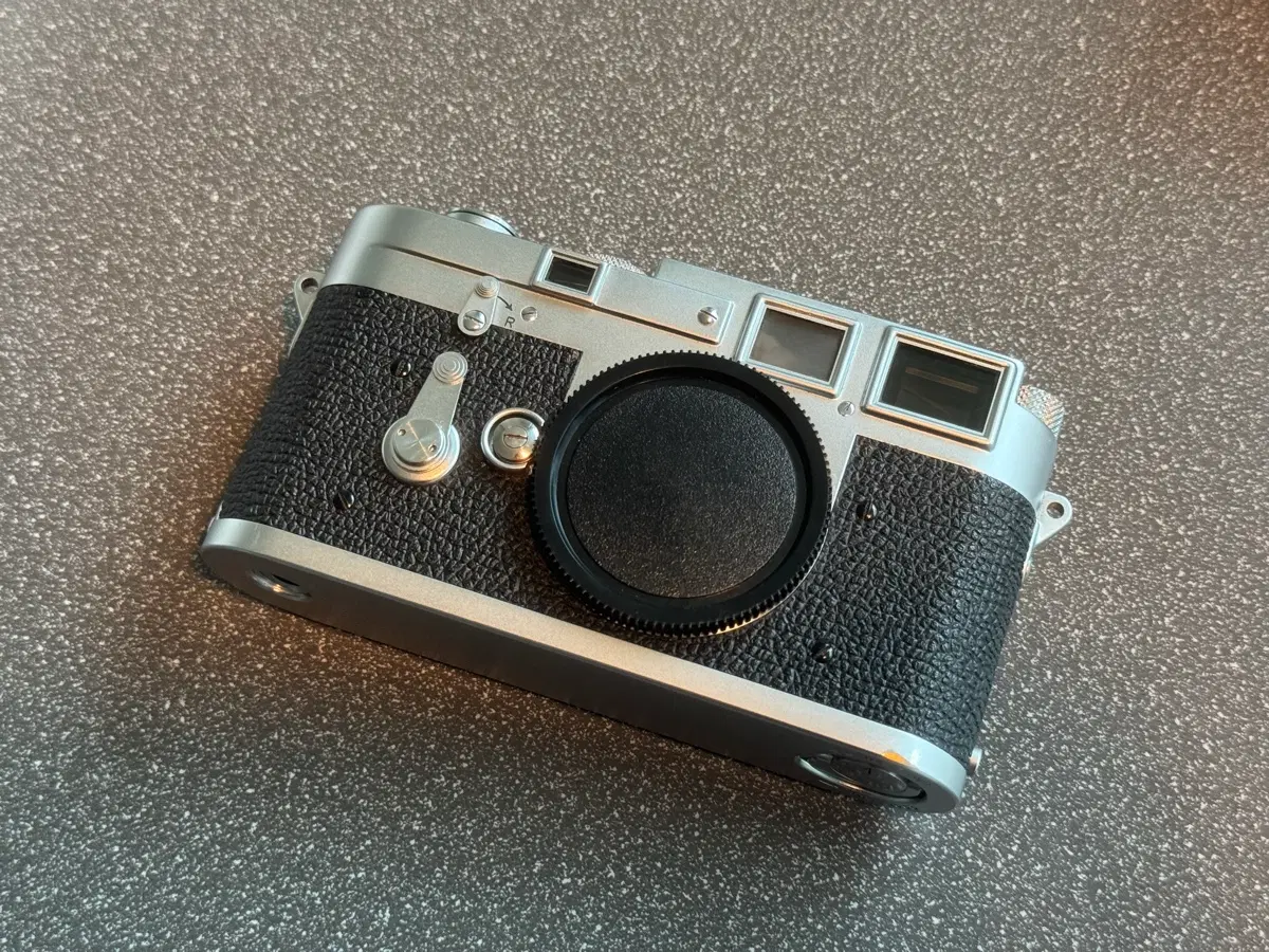 라이카 M3 더블 스트로크 필름카메라 Leica