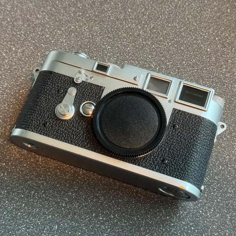 라이카 M3 더블 스트로크 필름카메라 Leica
