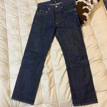 A.P.C. 아페쎄 NEW STANDARD 28인치 인디고