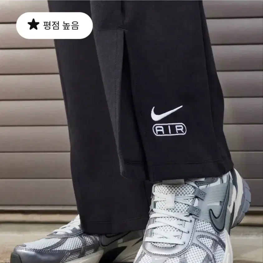 나이키 여성 운동화 V2K런