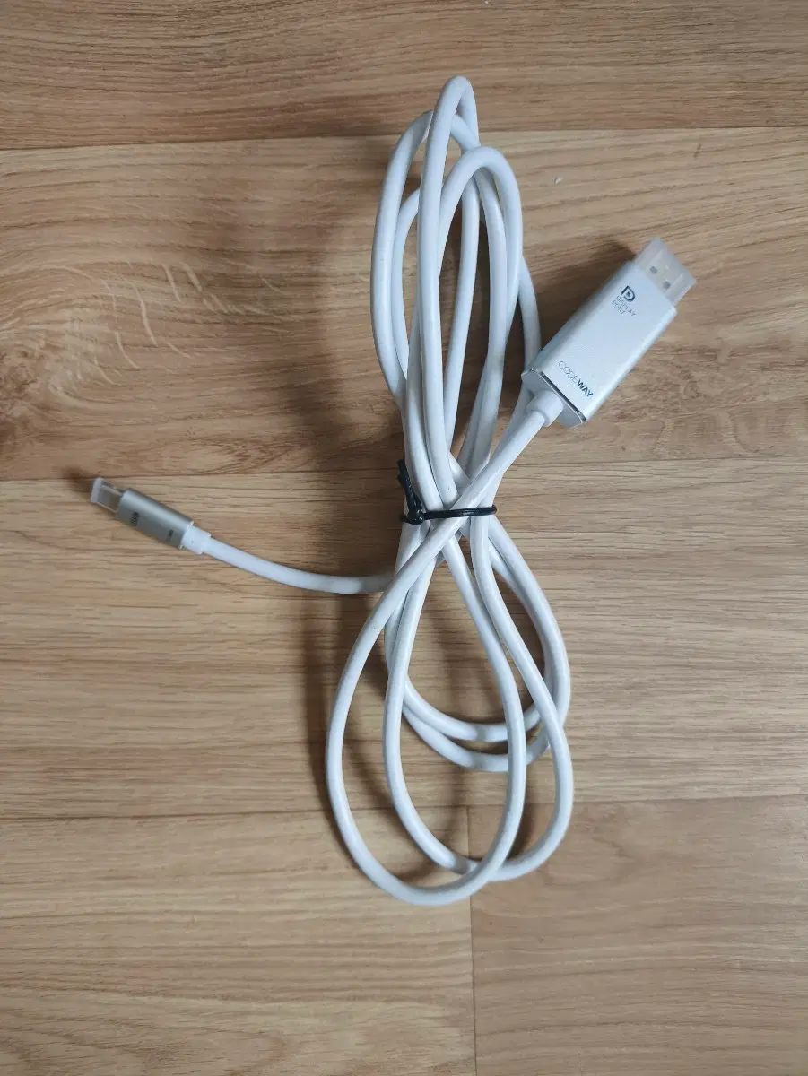 USB-C to DP충전 케이블 미사용