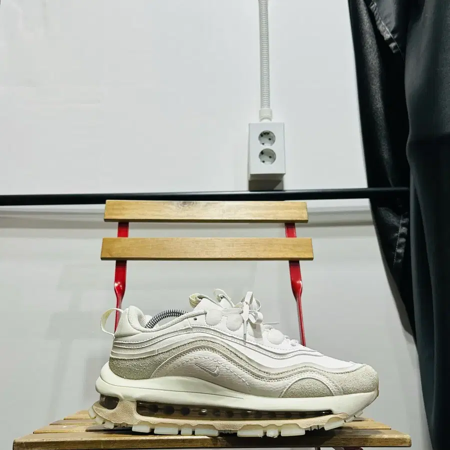 280) 나이키 런닝화 남성 흰색 신발 에어맥스 97 후투라 써밋 화이트