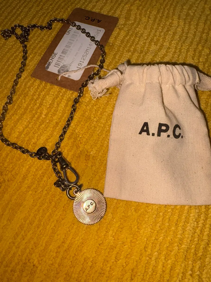아페쎄 apc 목걸이