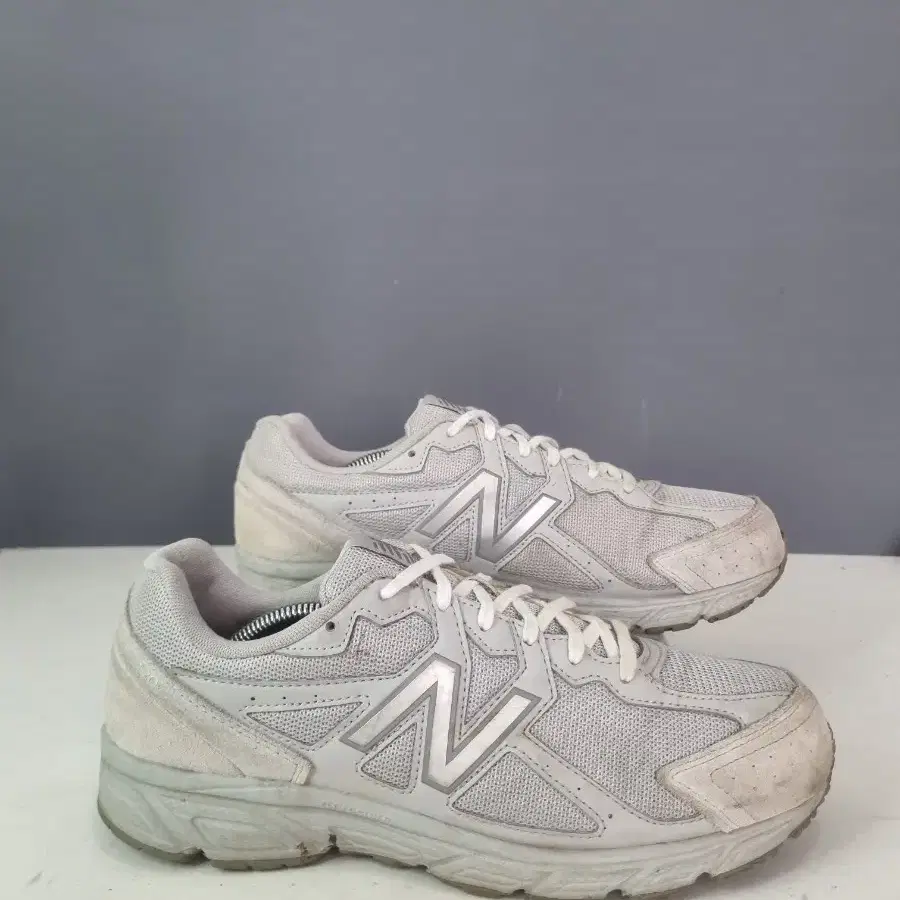 효자빈티지 270 뉴발란스 480 그레이