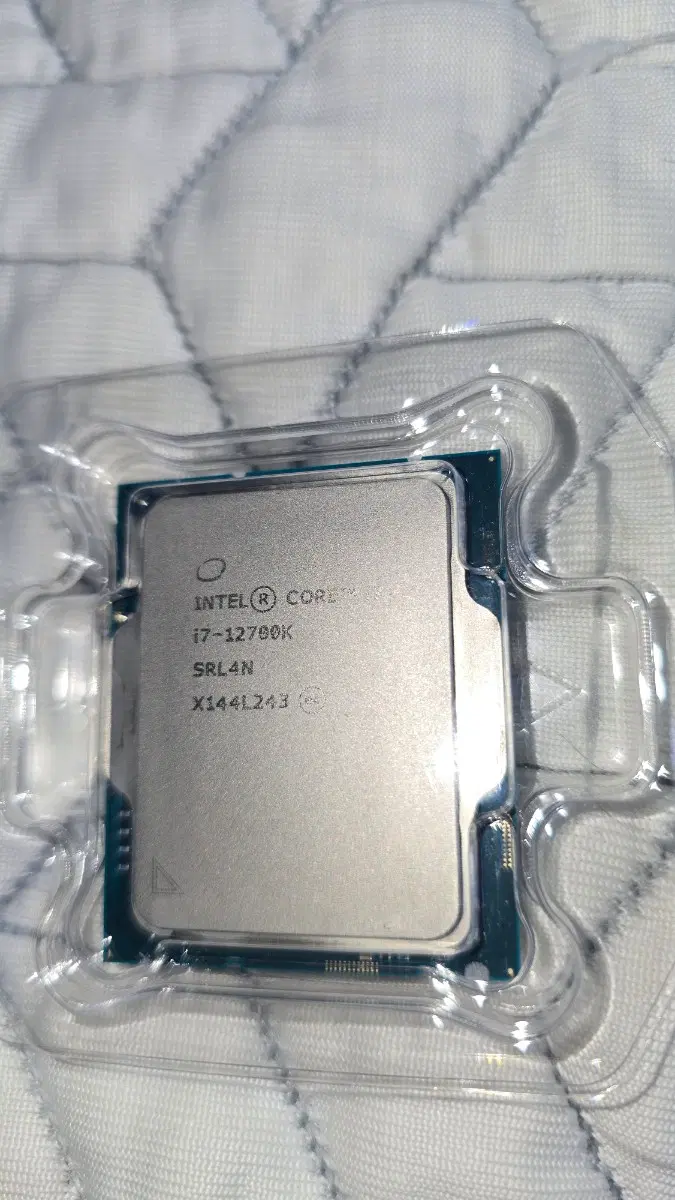 인텔 코어 i7-12700K