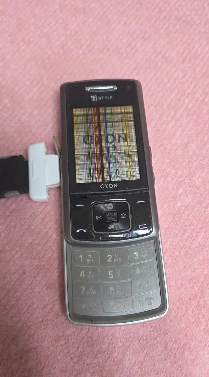 LG-SH150 스톰폰 액정 검은줄