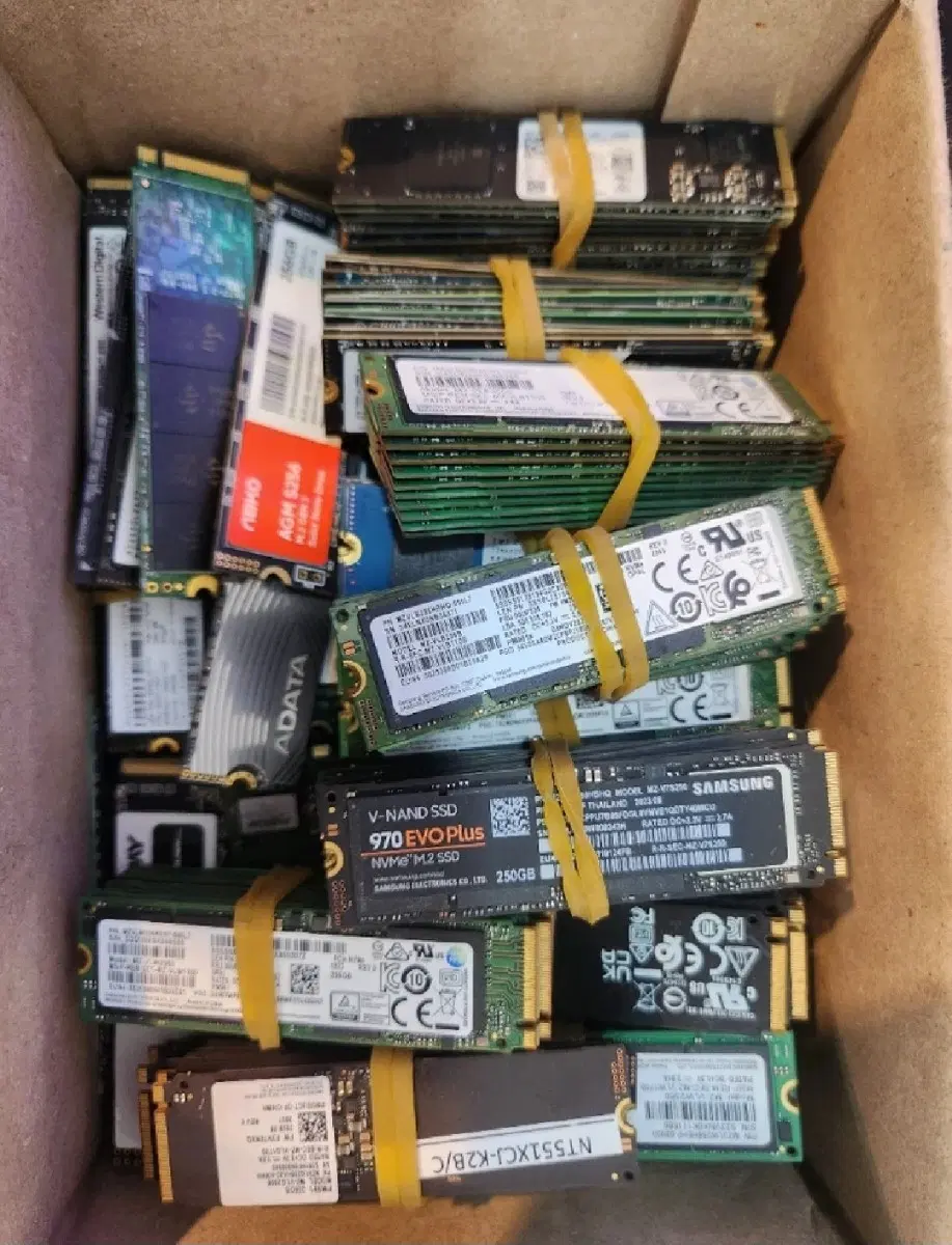 삼성 여러브랜드 m.2 NVME 250G SSD 여러개 싸게 팝니다