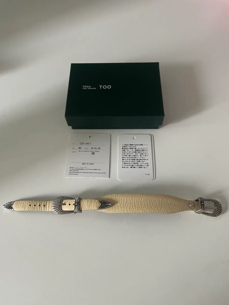 토가 toga narrow double buckle bangle 팔찌