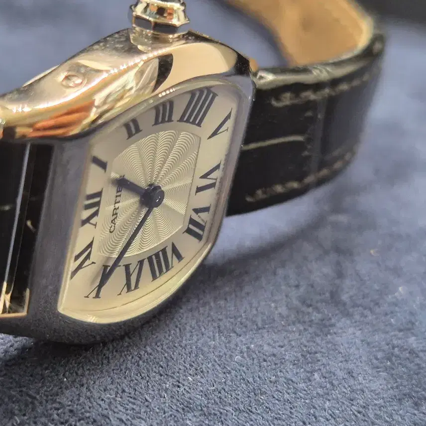 까르띠에 토르튀 (Cartier Tortue) 18K 화이트 골드금통 24mm (수동) 사진 3