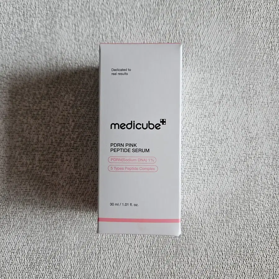 (새상품) 메디큐브 PDRN 핑크 펩타이드 세럼 30ml