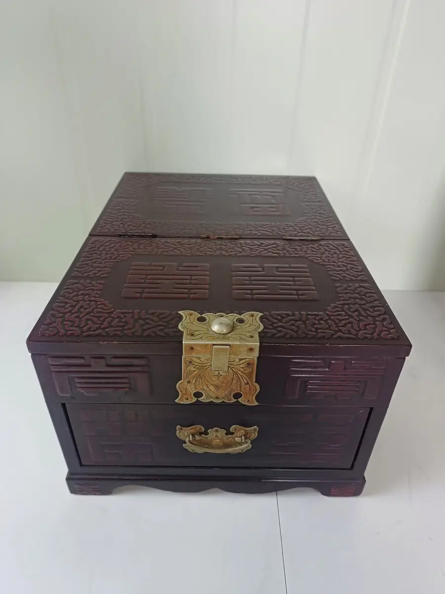 근대사 수집품 민속품 전통 문양 옻칠 원목 보석함 좌식경대