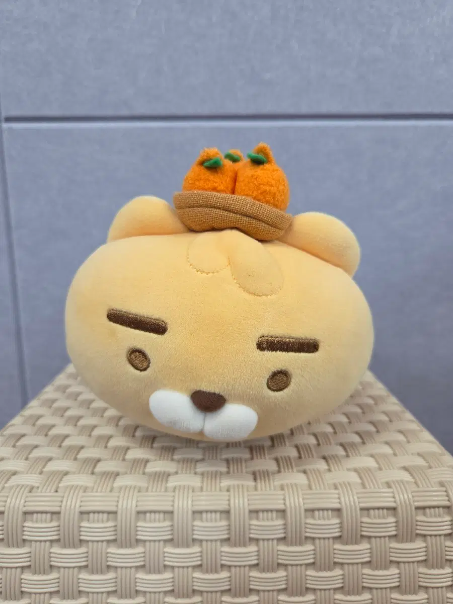 카카오프렌즈 제주 감귤 엎드린 라이언 인형