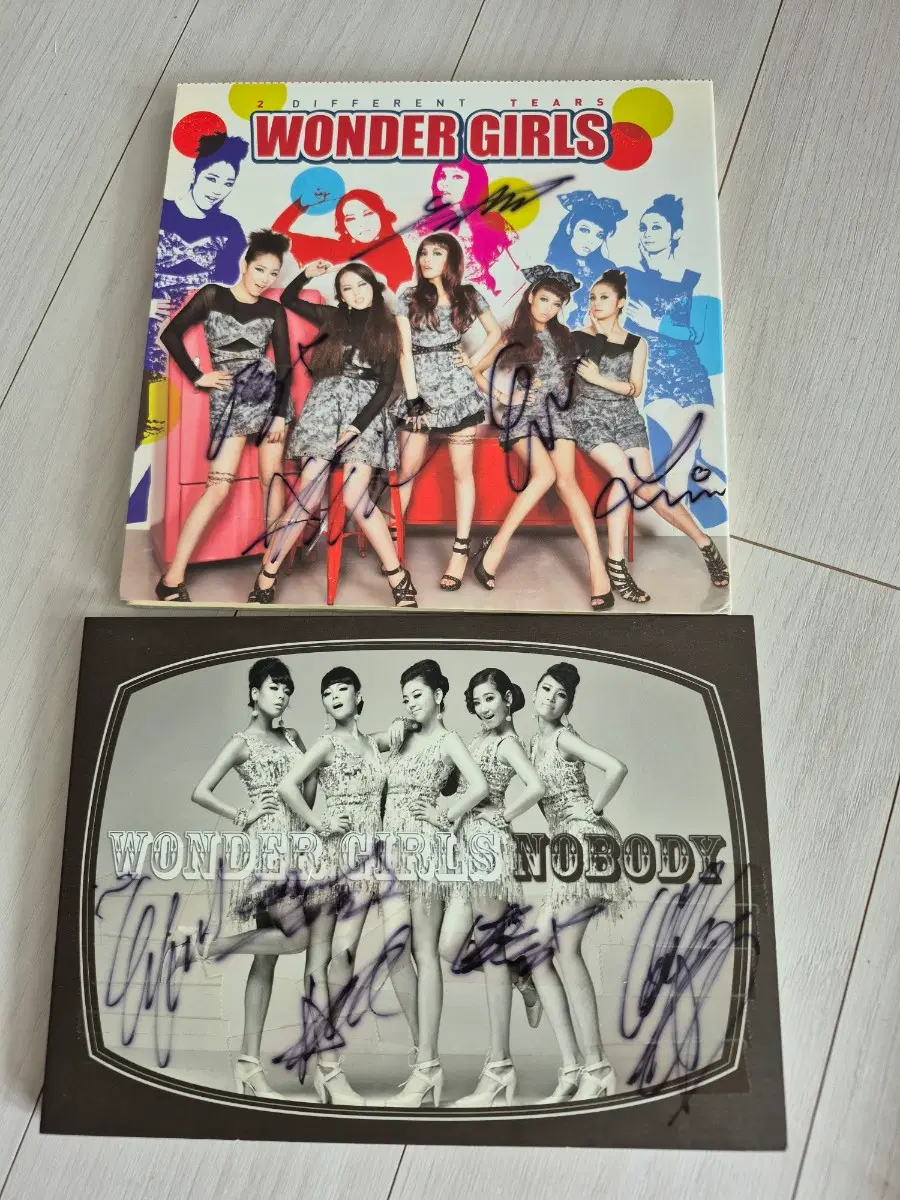 친필사인 원더걸스 NOBODY, 2 different tears 앨범 2장 일괄 배송비포함