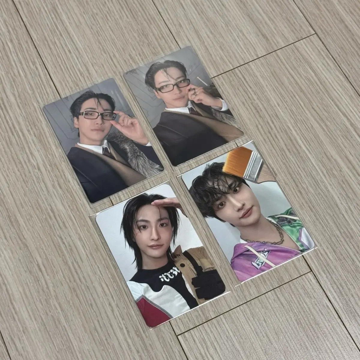 Ateez 에이티즈 애니티즈 성화 포카